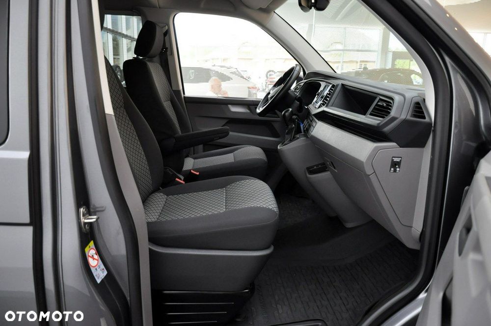 Volkswagen Caravelle - 23