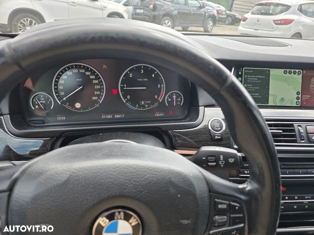 BMW Seria 5 520d Aut. Luxury Line - 7