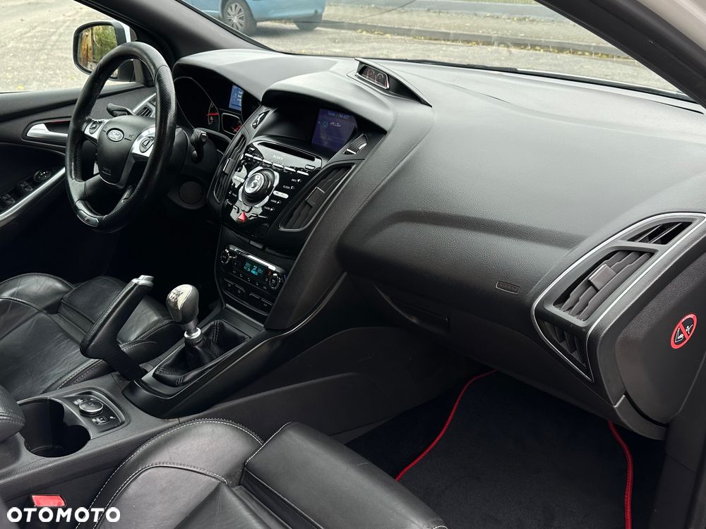 Ford Focus ST - 26