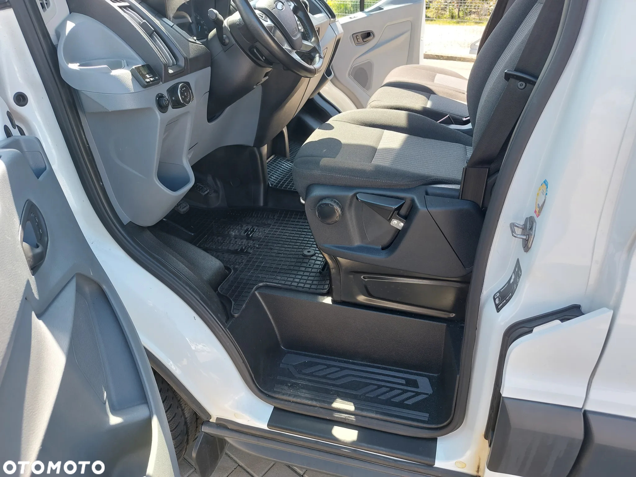 Ford Transit - 11