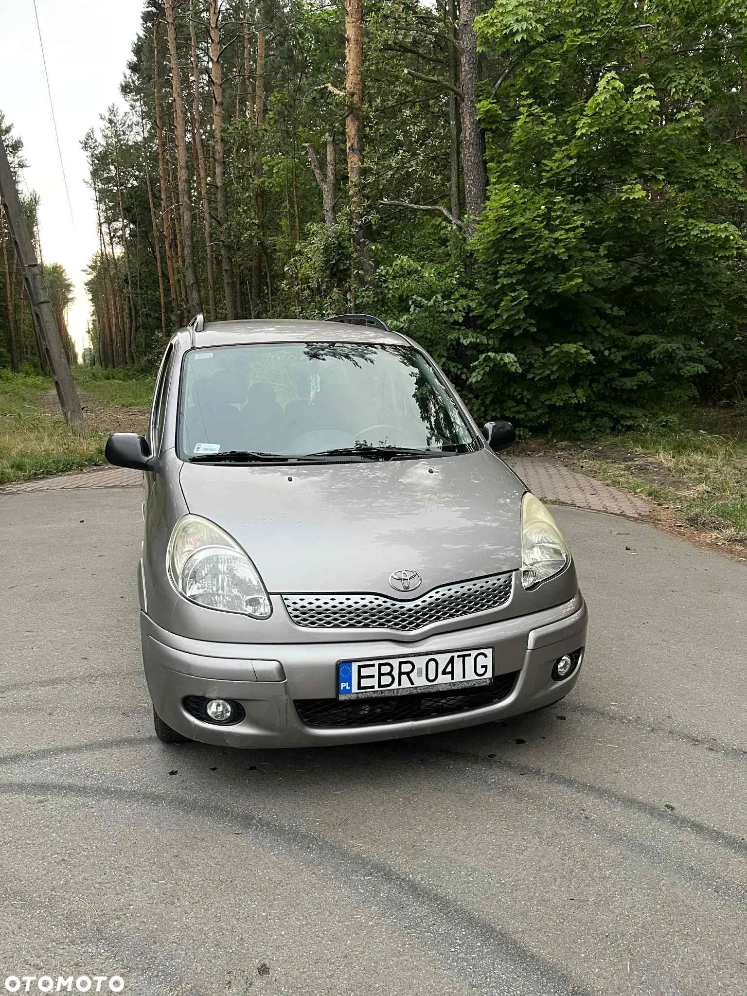 Toyota Yaris - 1