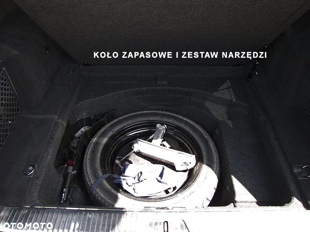 Mercedes-Benz Klasa E 200 Kompressor Automatik Classic - 33