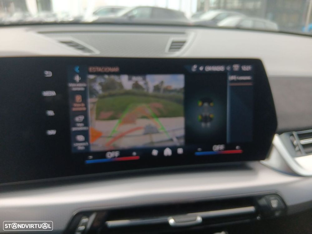 BMW iX2 eDrive20 Pack Desportivo M - 22