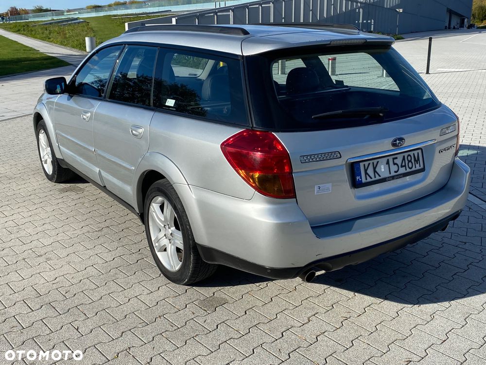Subaru Legacy Kombi 3.0 H6 NAV - 4