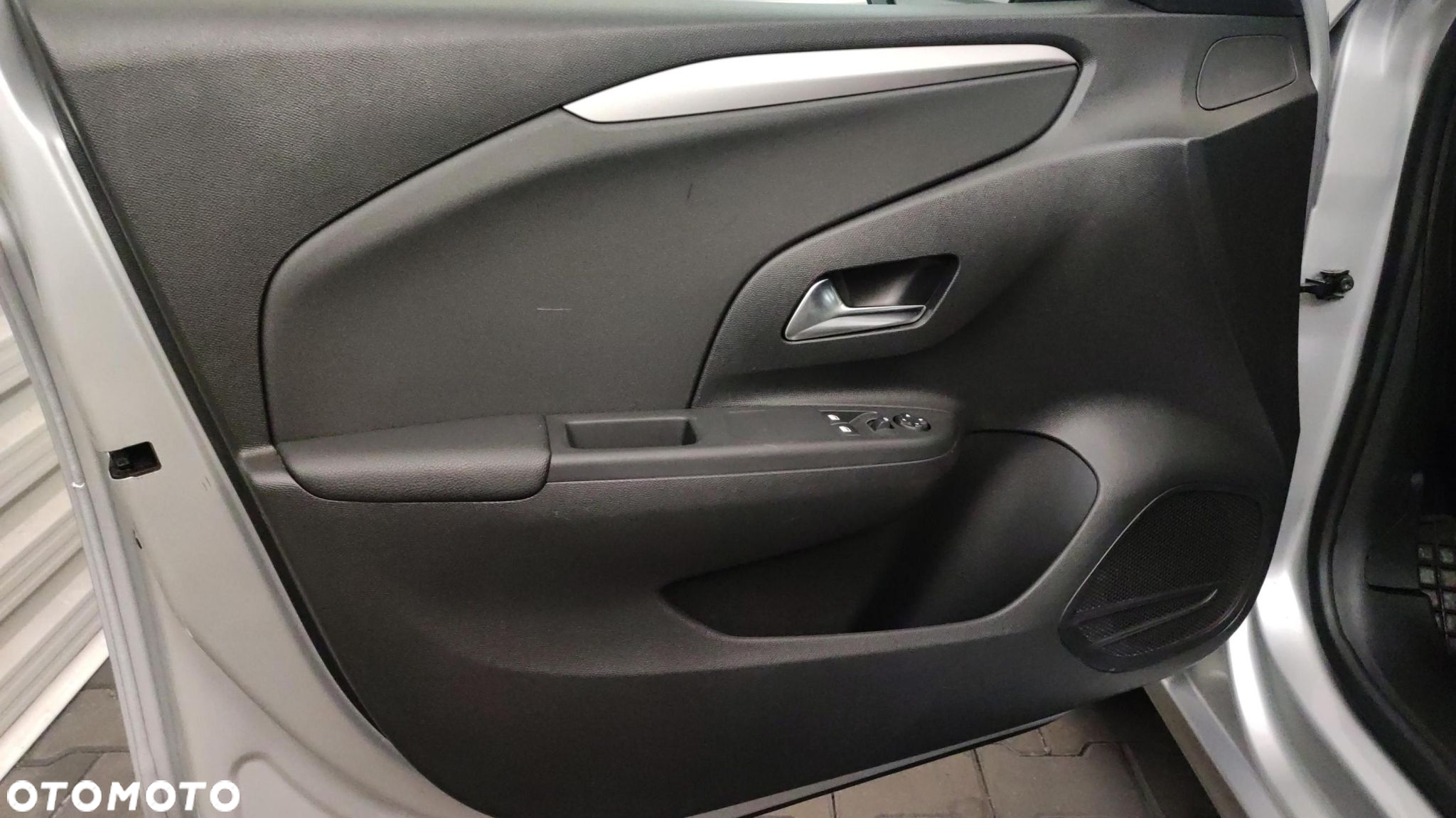 Opel Corsa 1.2 Edition S&S - 10