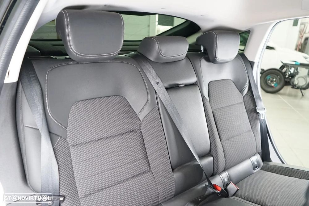 Renault Arkana 1.6 E-Tech Full Hybrid Evolution - 36