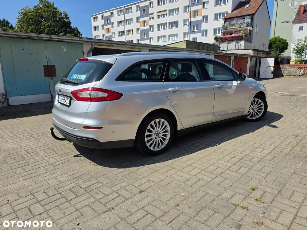 Ford Mondeo 2.0 TDCi Titanium PowerShift - 4