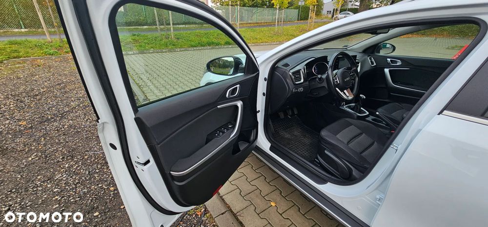 Kia XCeed - 15