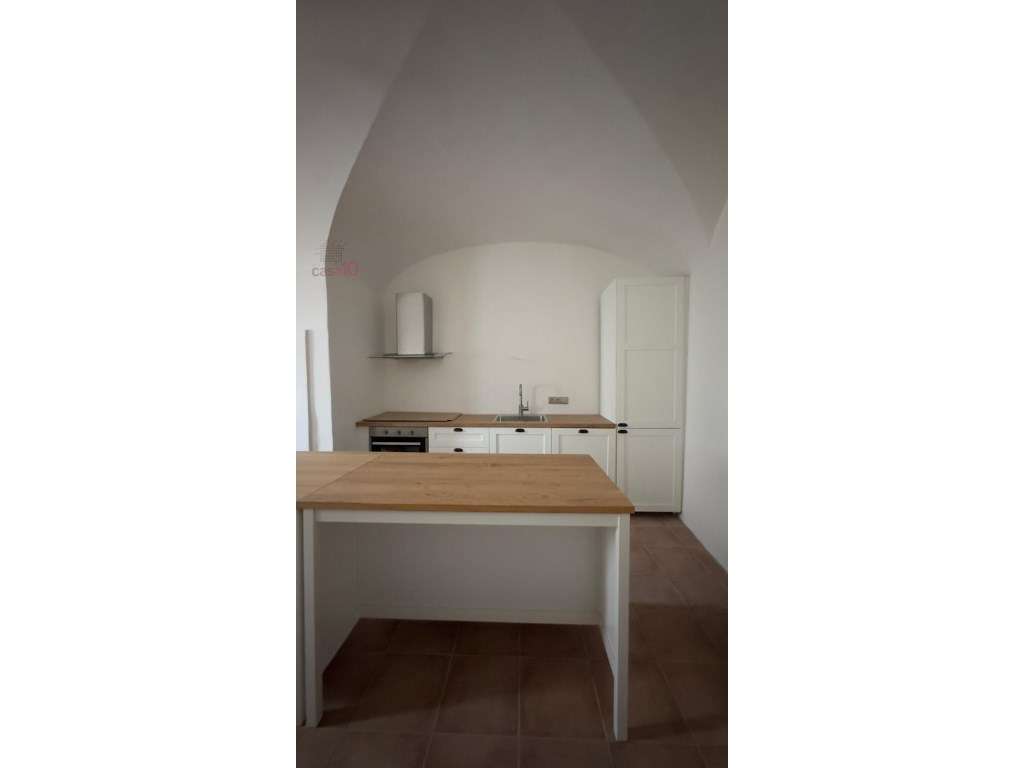 Arrenda-se moradia típica no centro histórico de Évora - Grande imagem: 3/27