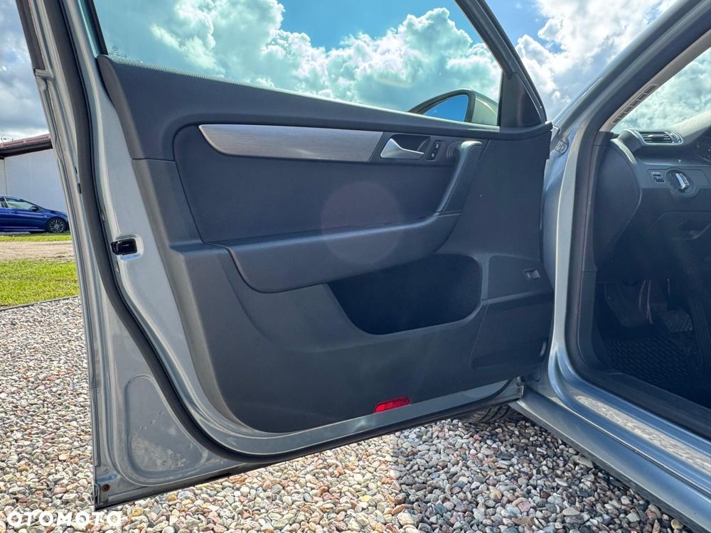 Volkswagen Passat 2.0 TDI Comfortline DSG - 10