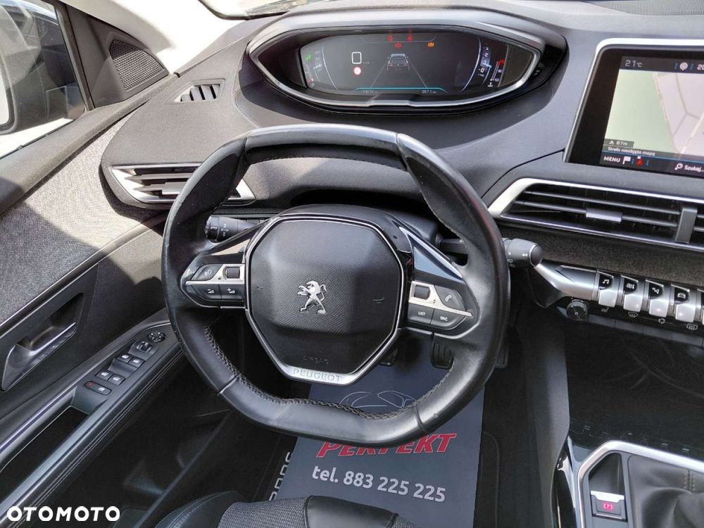 Peugeot 5008 - 22