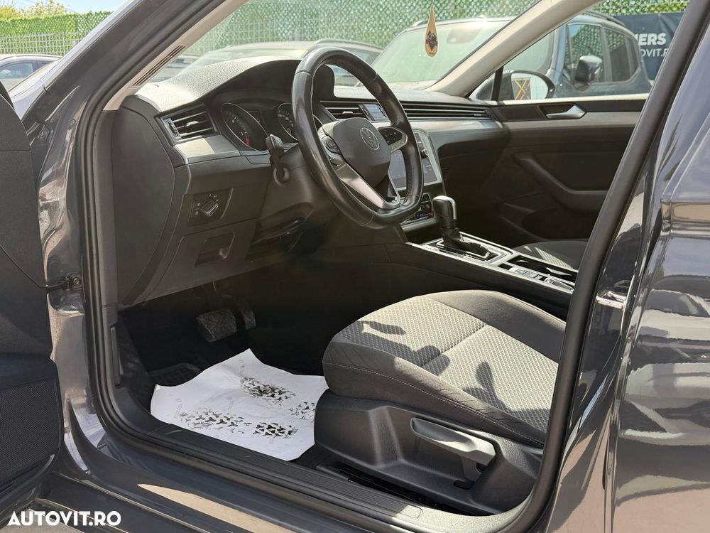Volkswagen Passat 2.0 TDI DSG Comfortline - 16