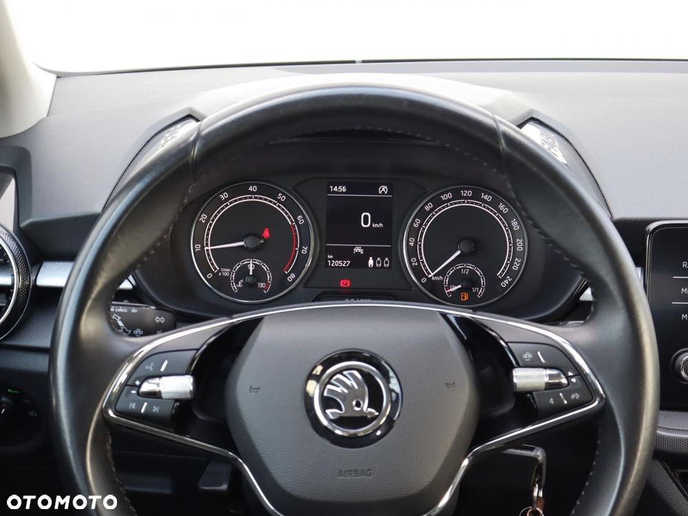Skoda Fabia 1.0 Ambition - 10