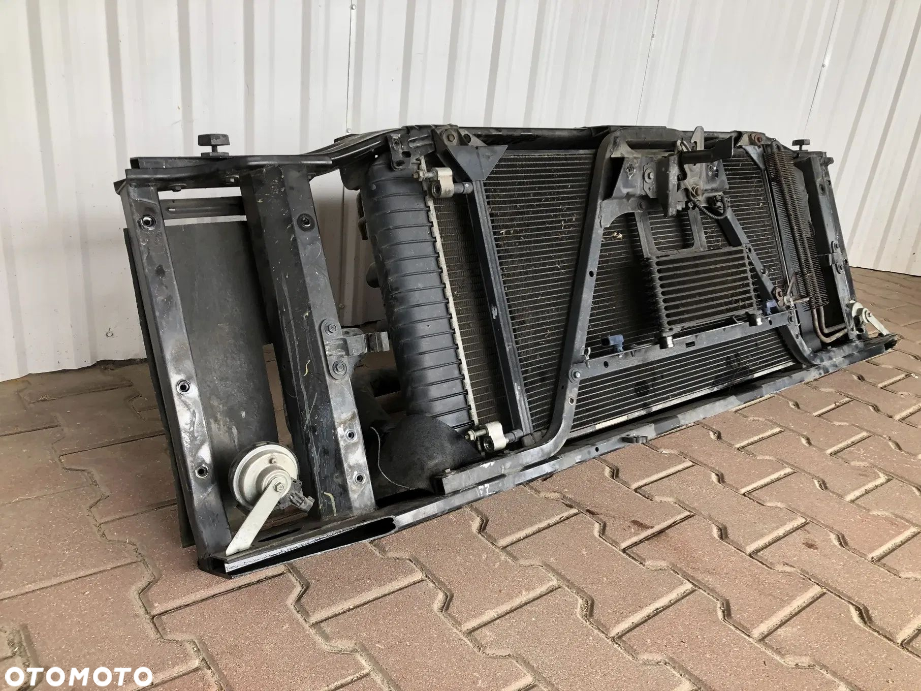 CADILLAC ESCALADE III 6,2 V8 2006-2014 PAS PRZEDNI WZMOCNIENIE CZOŁOWE CHŁODNICE - 3