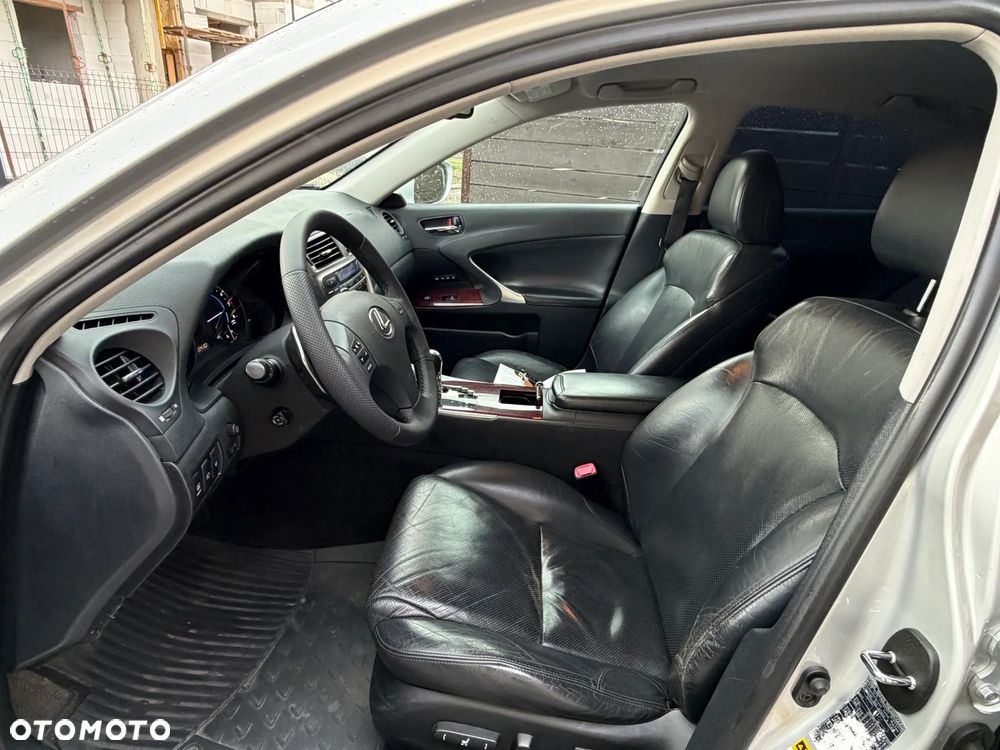 Lexus IS 250 Prestige - 20