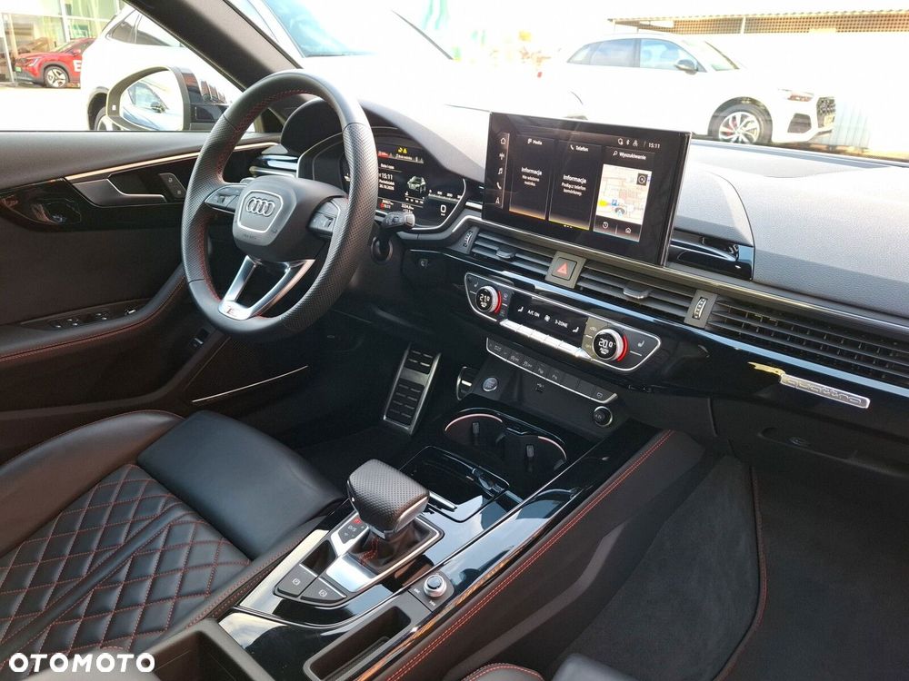Audi A4 Avant - 10