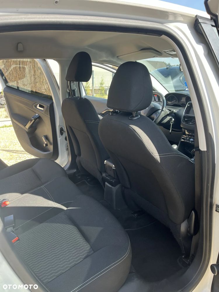 Peugeot 208 1.2 PureTech Allure - 16
