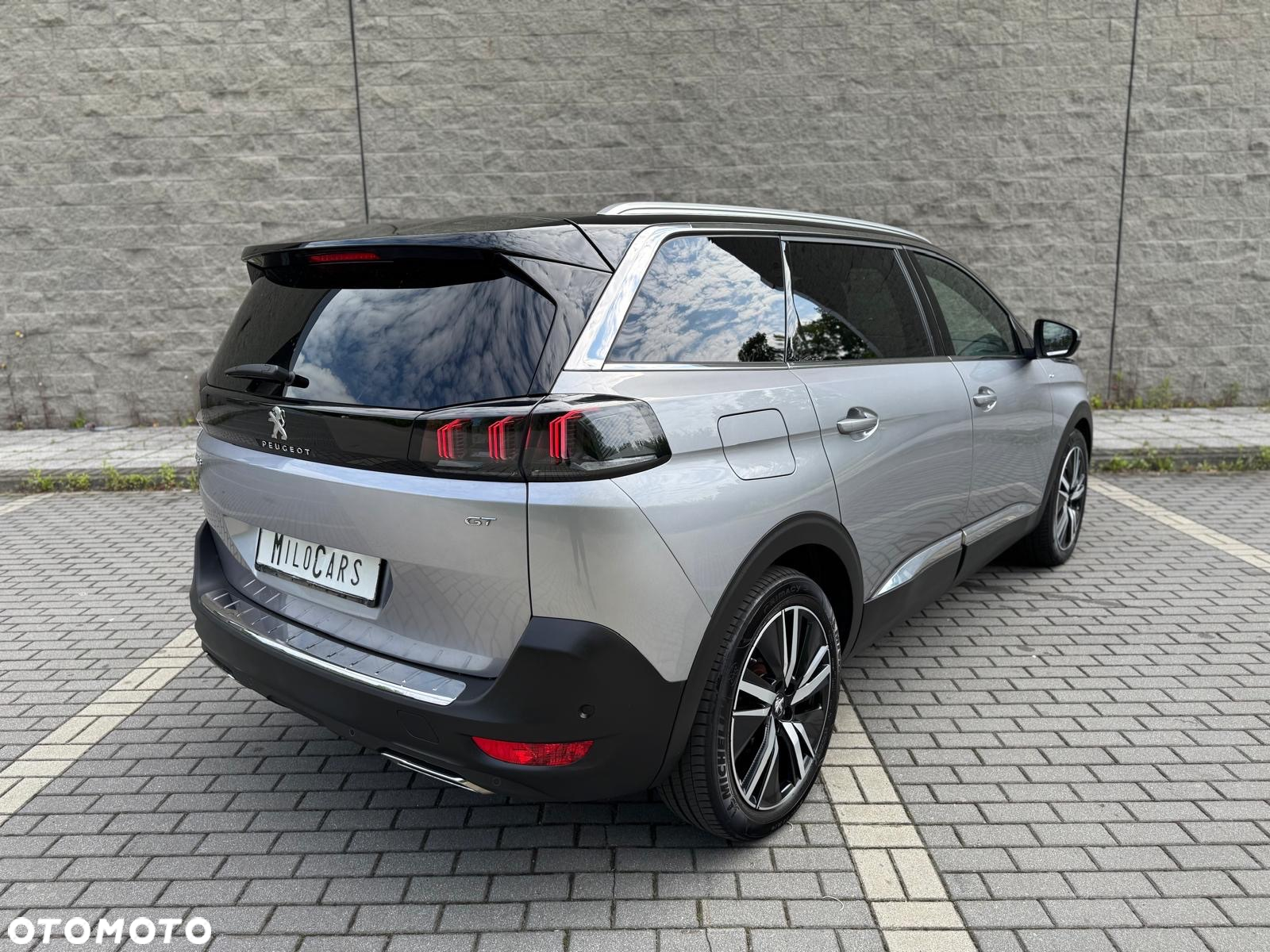 Peugeot 5008 - 11