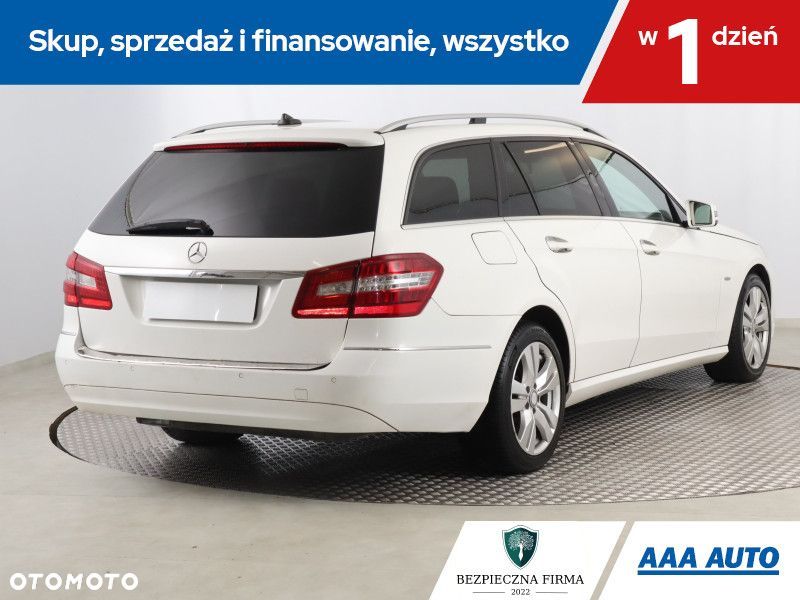 Mercedes-Benz Klasa E - 7