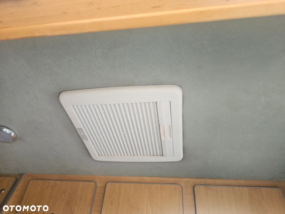 Mercedes-Benz sprinter - 16