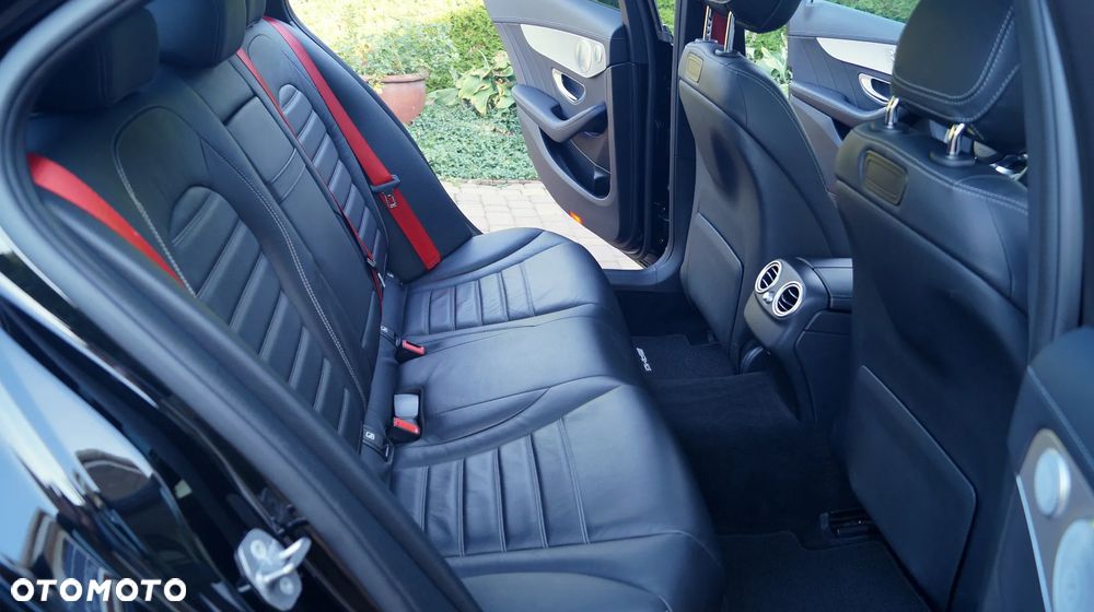 Mercedes-Benz Klasa C AMG 43 4Matic AMG TCT 9G - 21