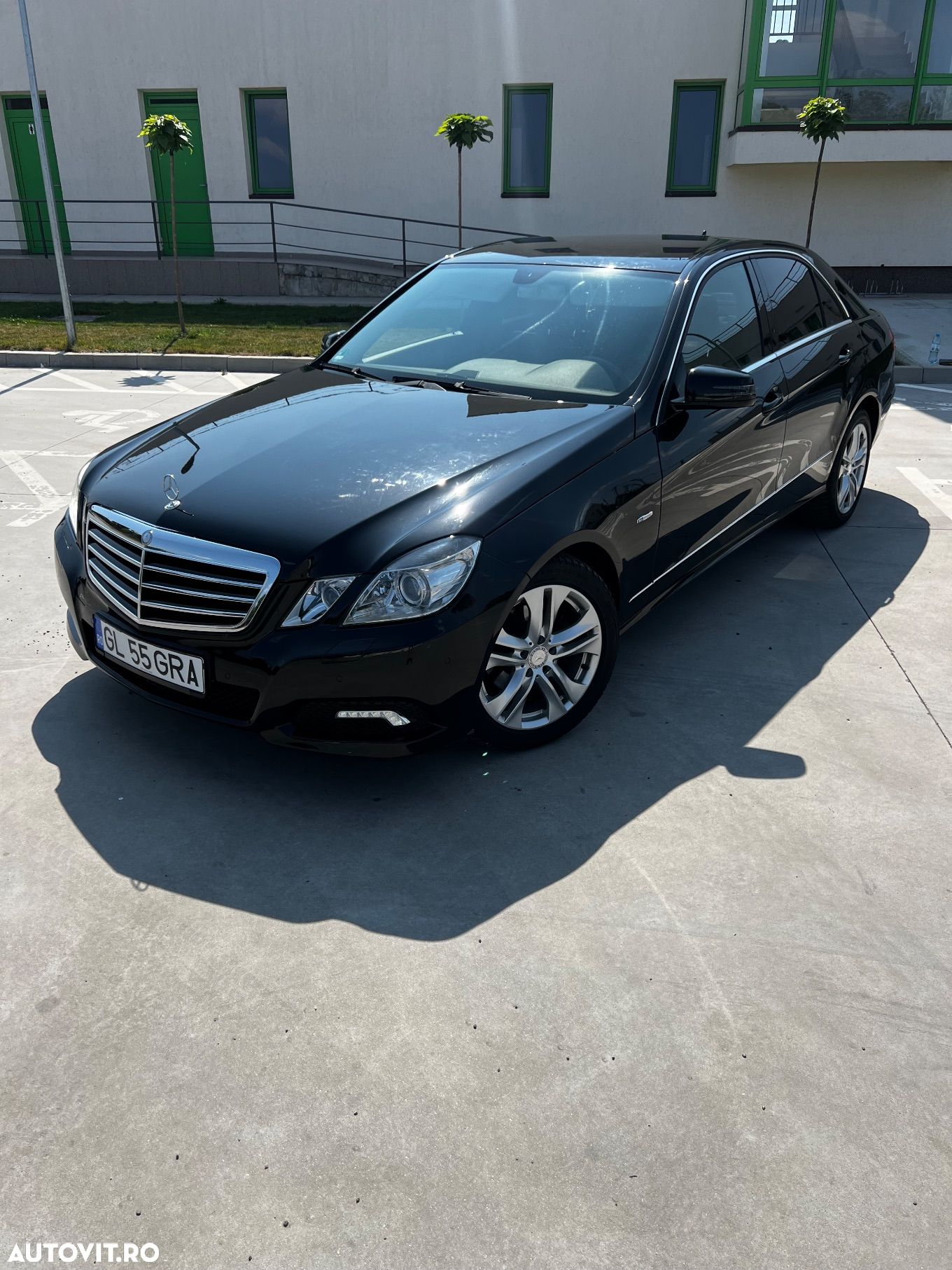 Mercedes-Benz E 220 CDI BlueEfficiency Aut. - 1