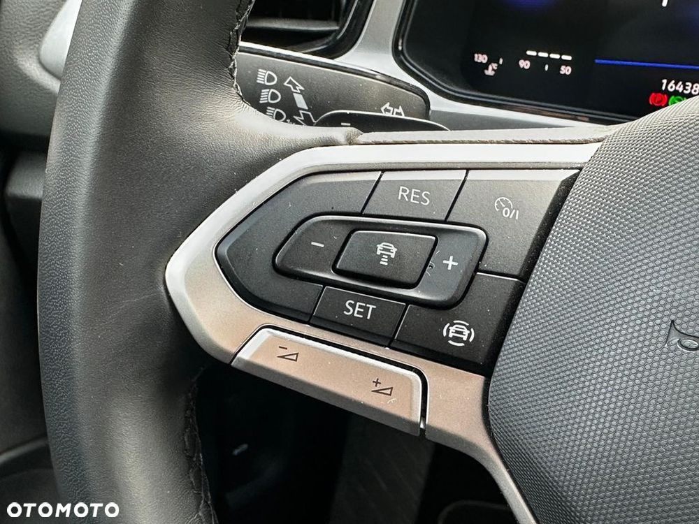 Volkswagen T-Roc 1.5 TSI Life DSG - 12