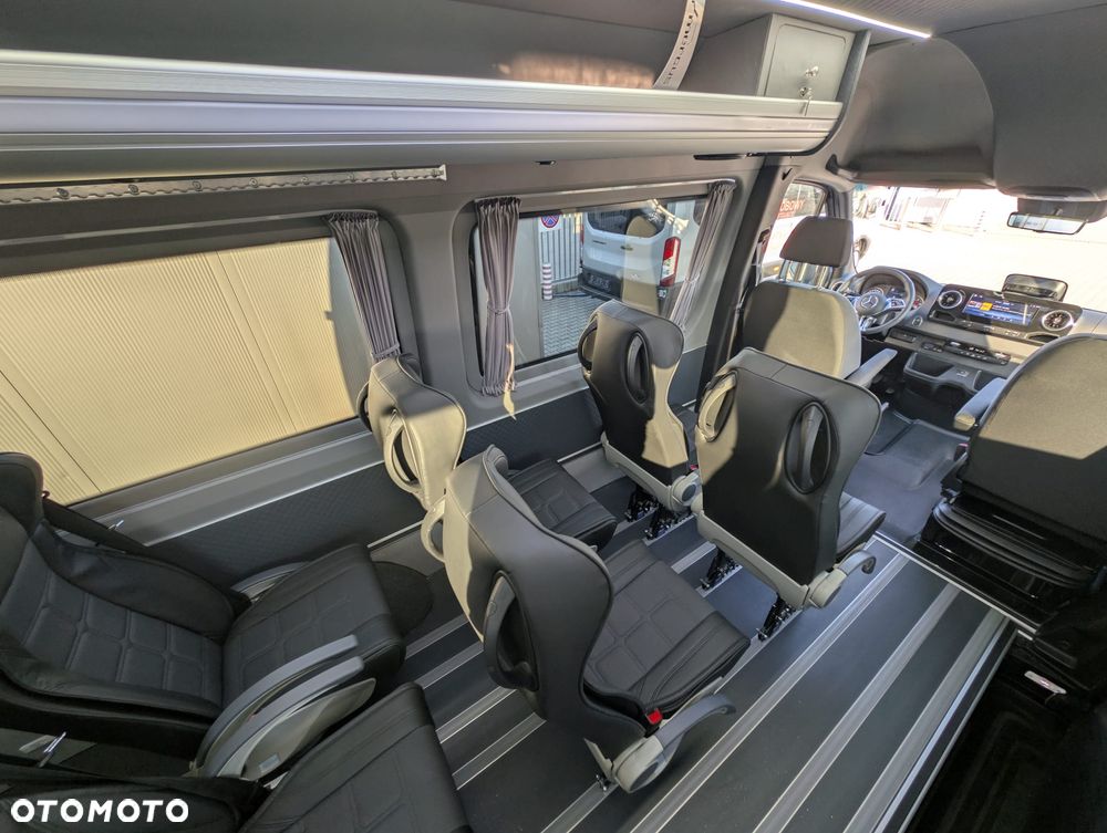 Mercedes-Benz Sprinter - 28
