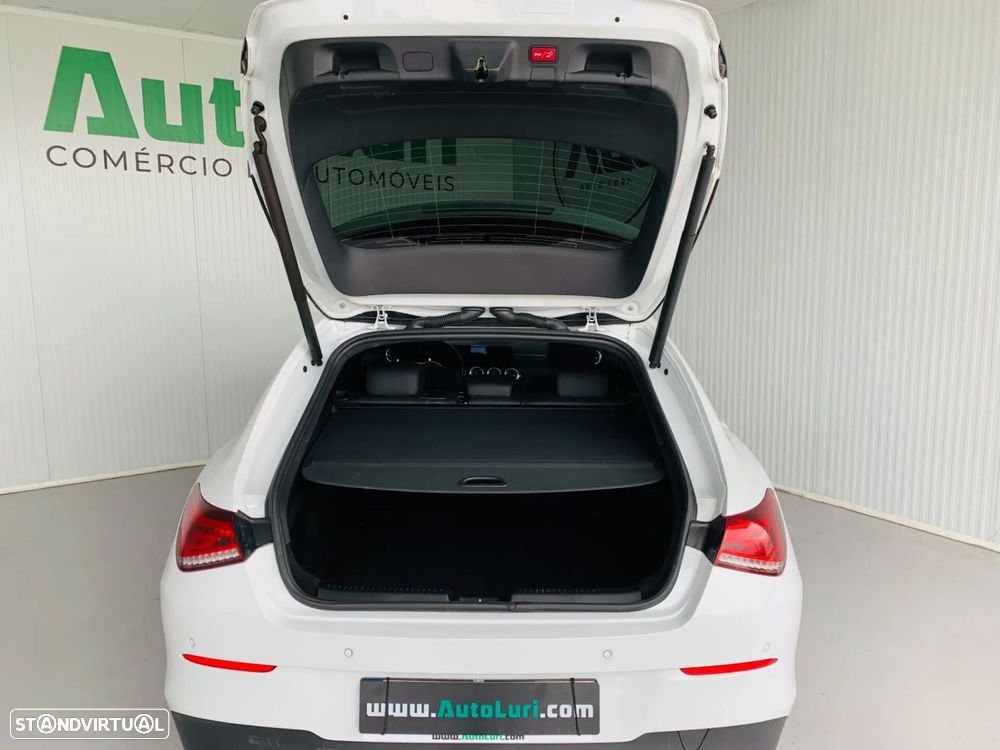 Mercedes-Benz CLA 180 d Progressive - 40