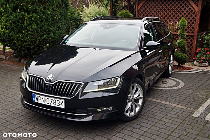 Skoda Superb 2.0 TDI DSG Sportline - 1
