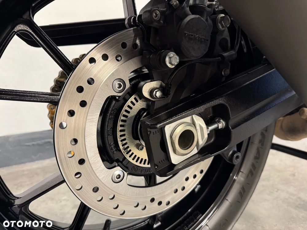 Suzuki V-STROM - 14