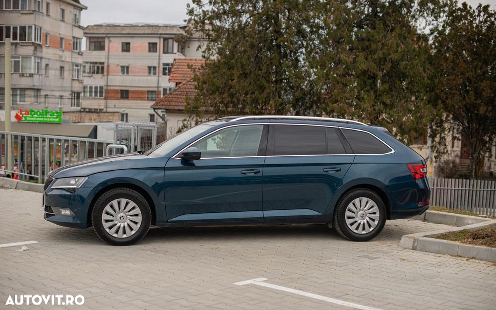 Skoda Superb 2.0 TDI DSG Active - 3