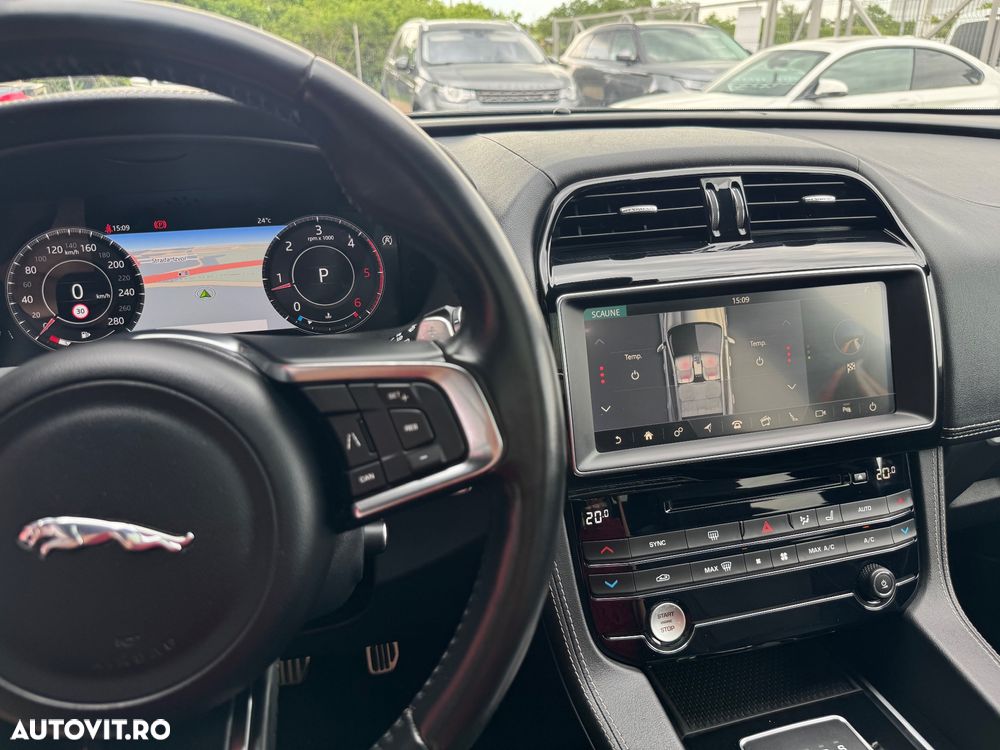 Jaguar F-Pace 20d AWD Aut. R-Sport - 26