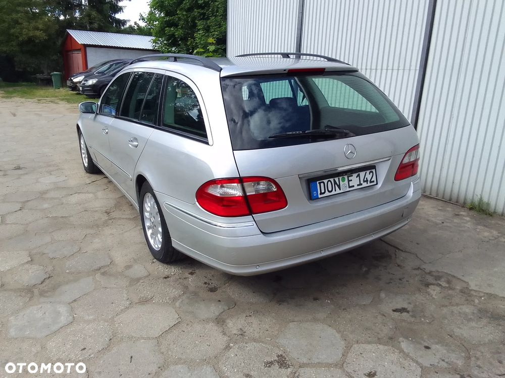 Mercedes-Benz Klasa E - 9