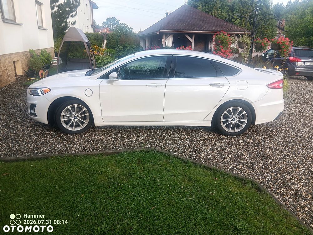 Ford Fusion - 13