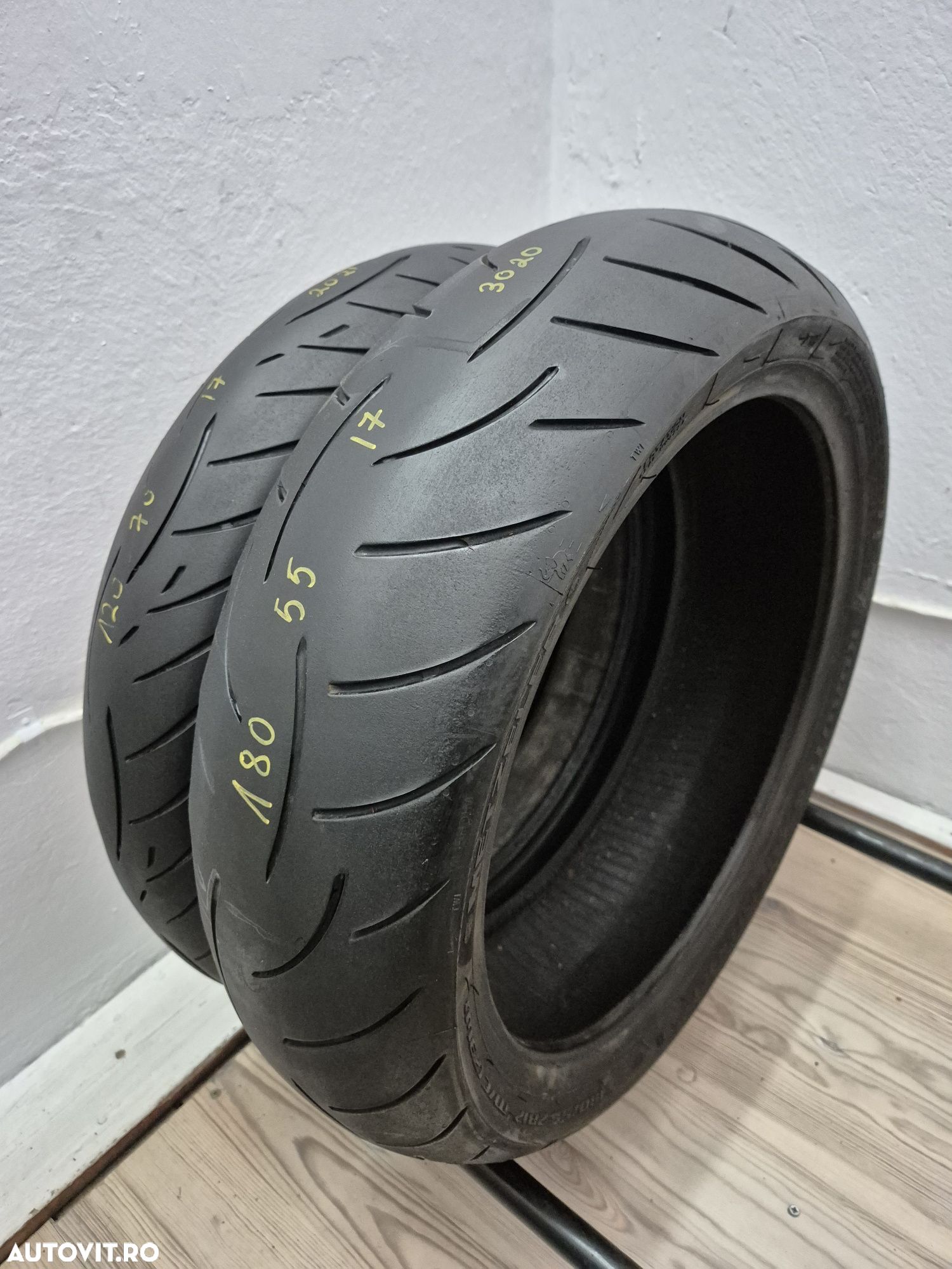 Set anvelope moto 120 70 17 cu 180 55 17 Metzeler roadtec z8 dot 3020 - 1
