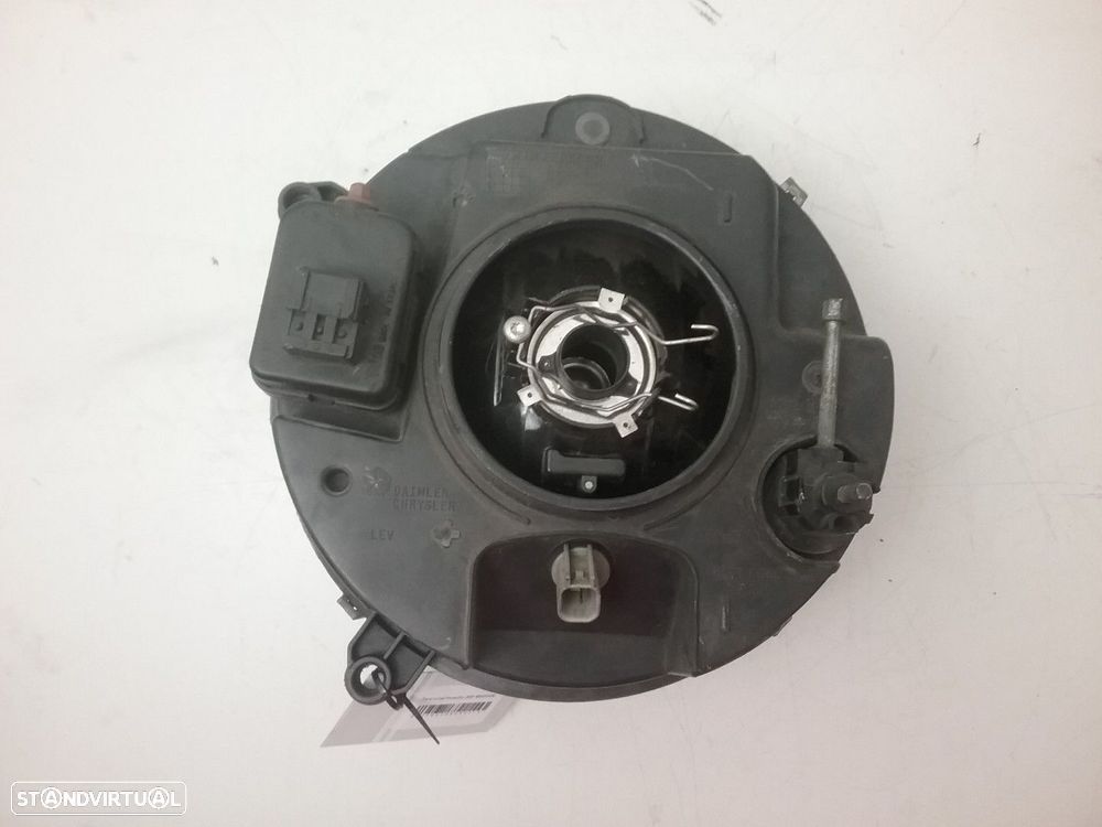 Farol Frente Dto JEEP RENEGADE Closed Off-Road Vehicle 03.00 07.07 -  Usado - 2