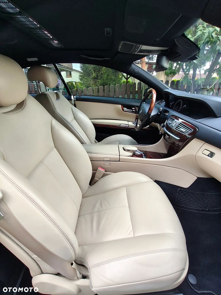 Mercedes-Benz CL 500 4-Matic BlueEff - 8
