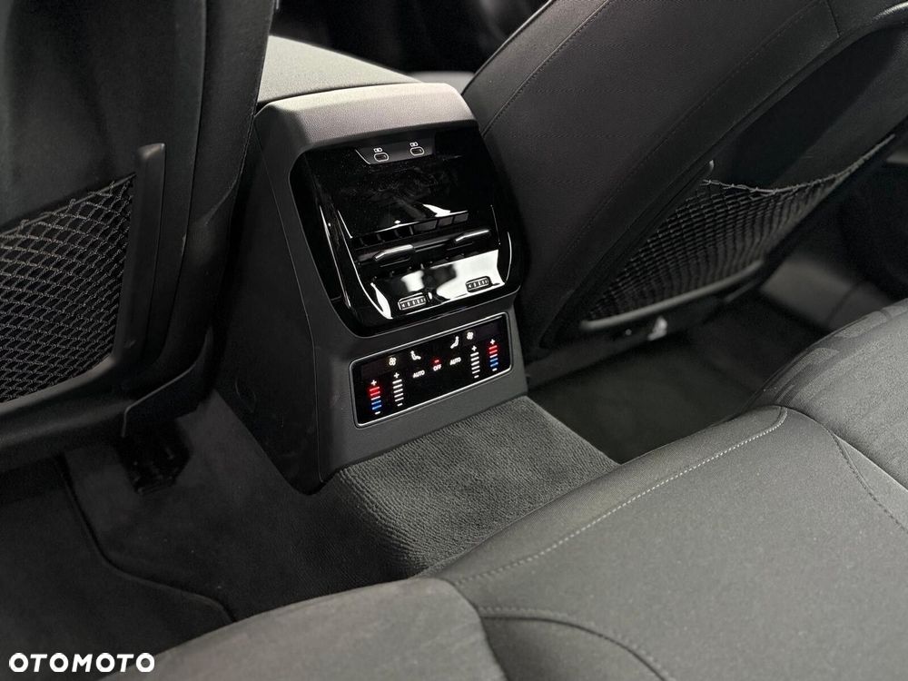 Audi A6 Avant - 22
