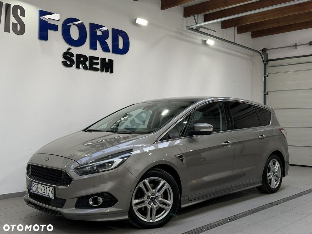 Ford S-Max - 12