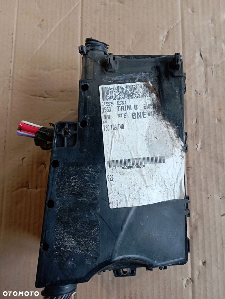 FORD FOCUS MK3 SKRZYNKA BEZPIECZNIKÓW AV6T-14A067-AC - 5