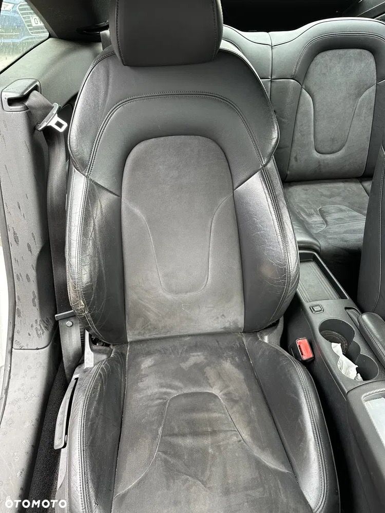FOTELE SIEDZENIA AUDI TT 8J - 2
