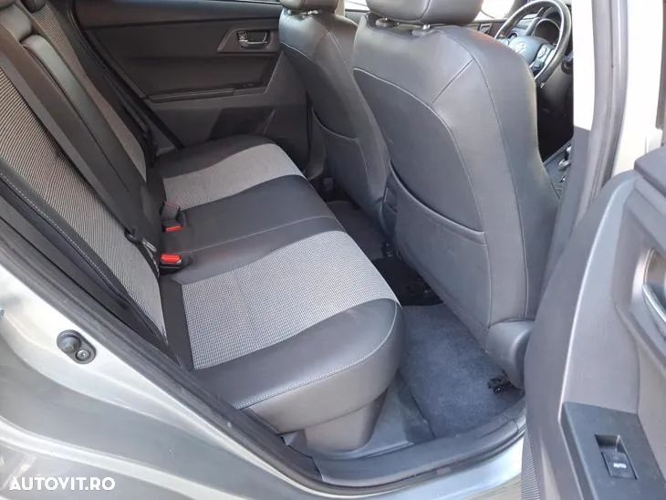 Toyota Auris 1.8 L VVT-i Hybrid Luna - 14