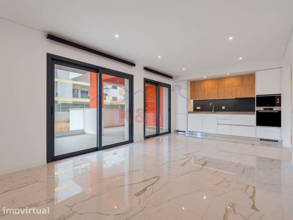 Apartamento novo T3 com Piscina e Garagem - Grande imagem: 2/35