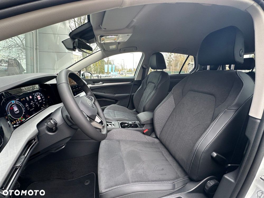 Volkswagen Golf 1.5 TSI EHybrid PHEV 150kW Life Plus DSG - 13