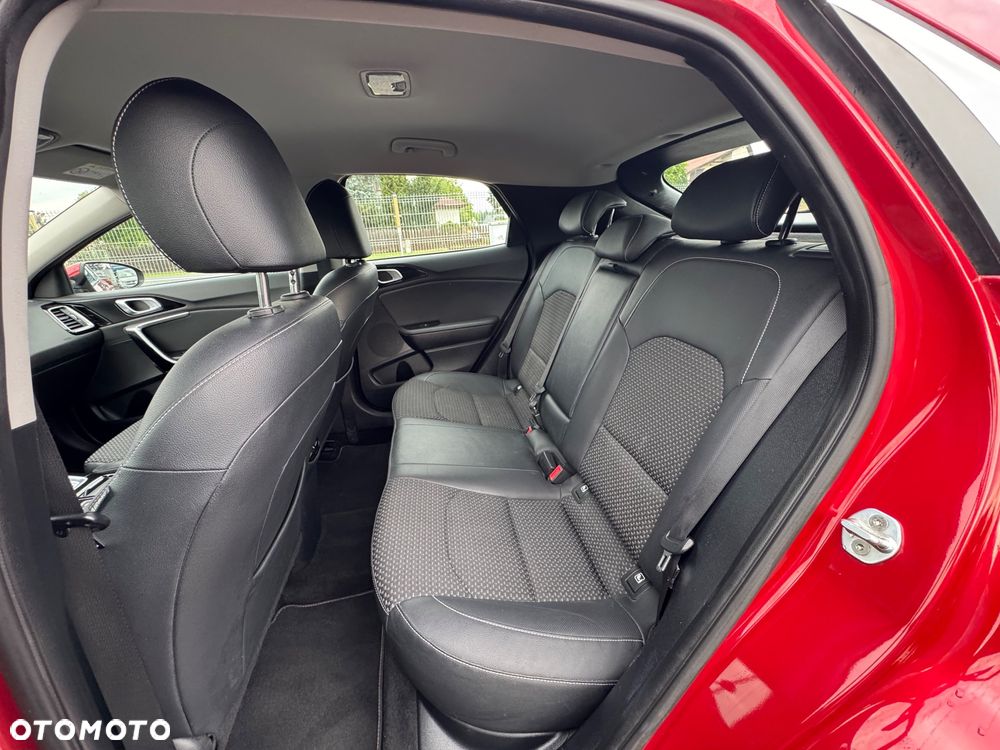 Kia XCeed - 20