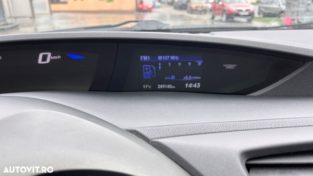 Honda Civic 1.4 i-VTEC Sport - 6