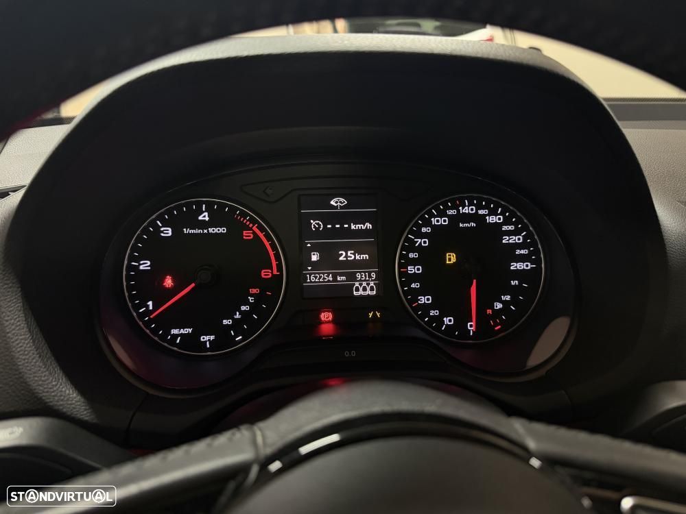 Audi Q2 30 TDI Sport - 10
