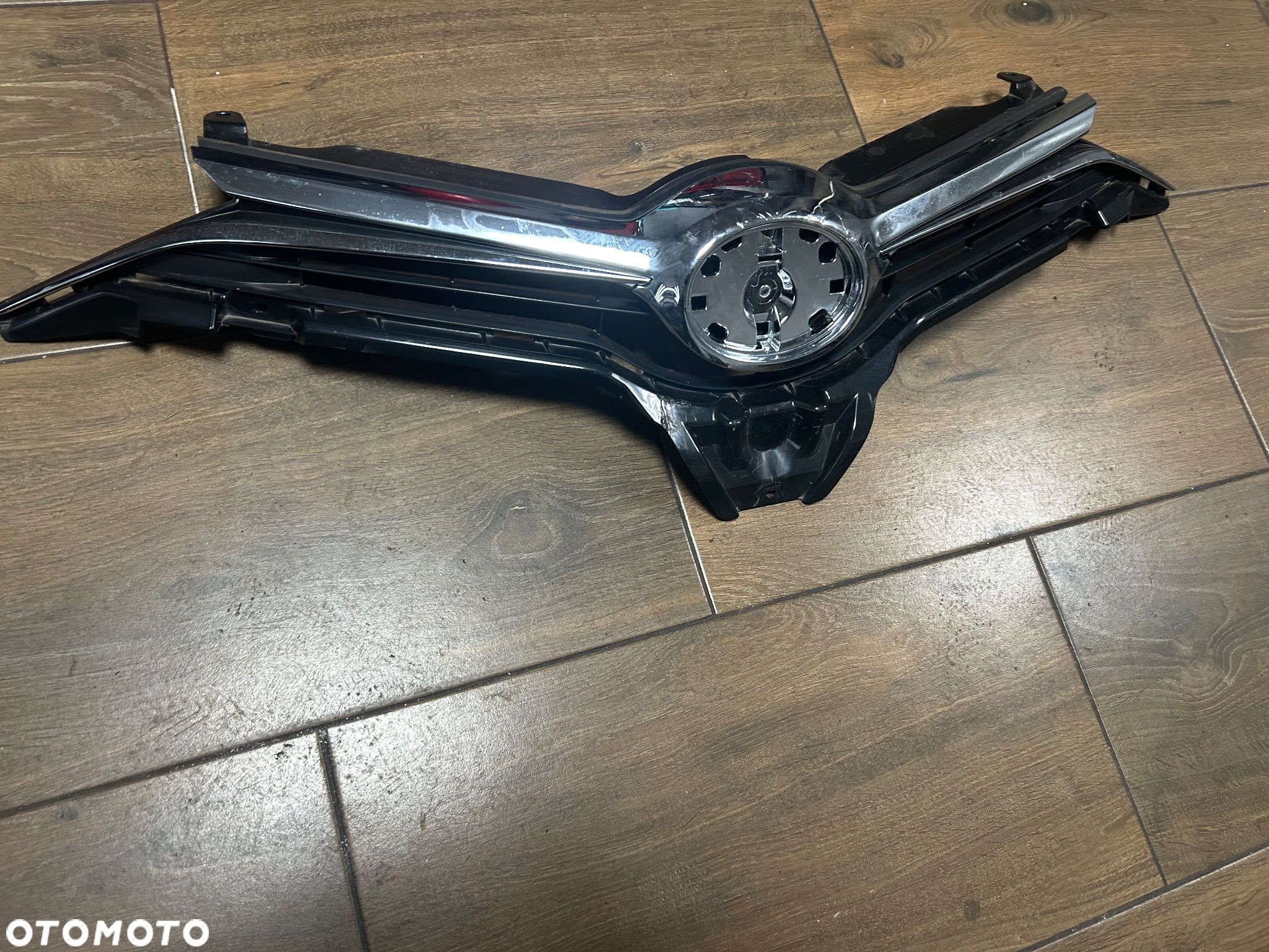 Toyota Auris II LIFT - Grill Atrapa zderzaka BD ORG - 1
