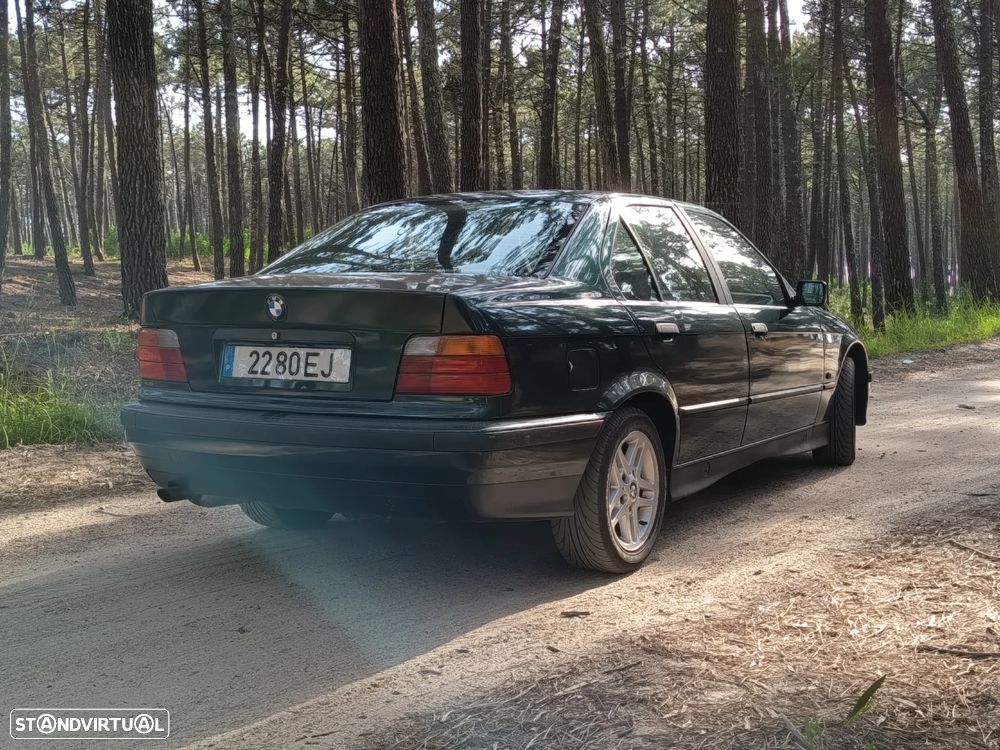 BMW 318 iS - 4